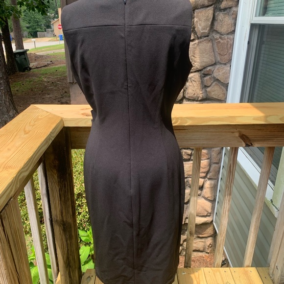 Calvin Klein - Picture 5 of 8